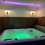 - Jacuzzi Privatif - Fer Rêver 63 Appartement *