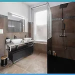 - Jacuzzi Privatif - Fer Rêver 63 Thiers