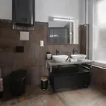- Jacuzzi Privatif - Fer Rêver 63 * Thiers
