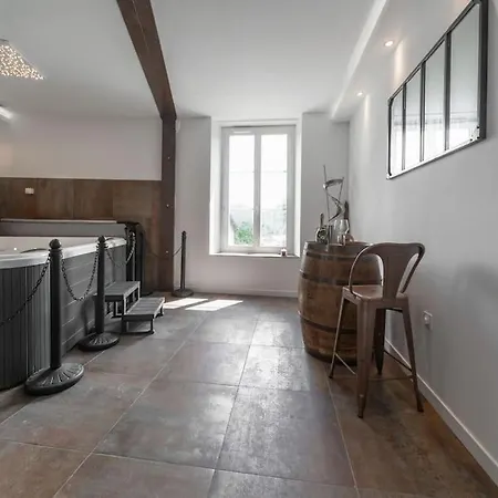 - Jacuzzi Privatif - Fer Rêver 63 Appartamento Thiers