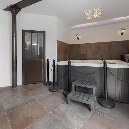 - Jacuzzi Privatif - Fer Rêver 63 *