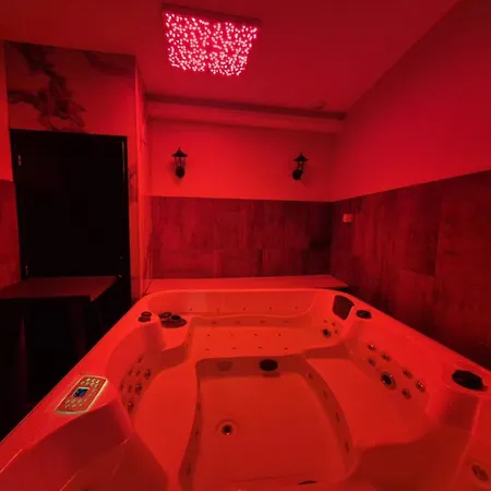 - Jacuzzi Privatif - Fer Rêver 63 *